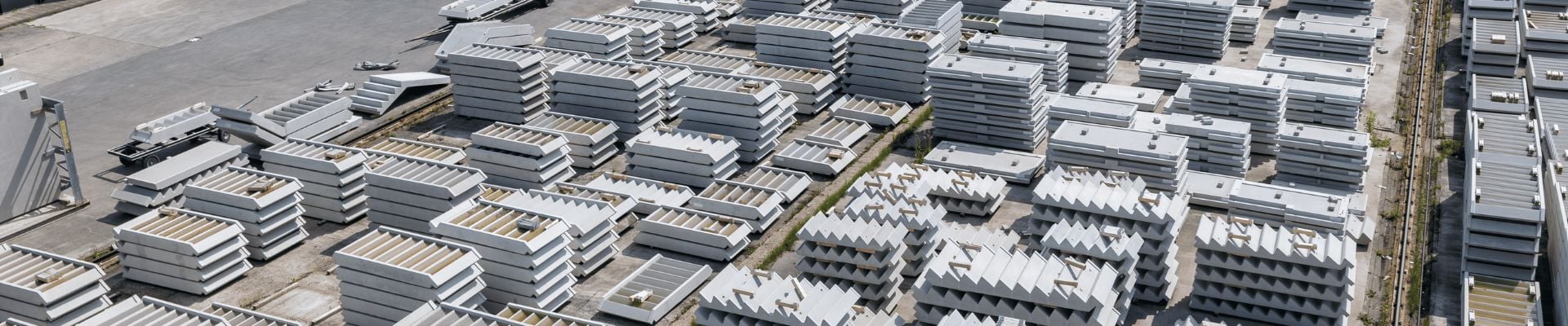 Prefab-betonnen-trappen-steenhuis